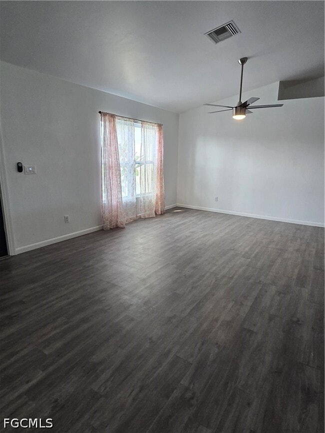 Building Photo - 1905 SW 11th St