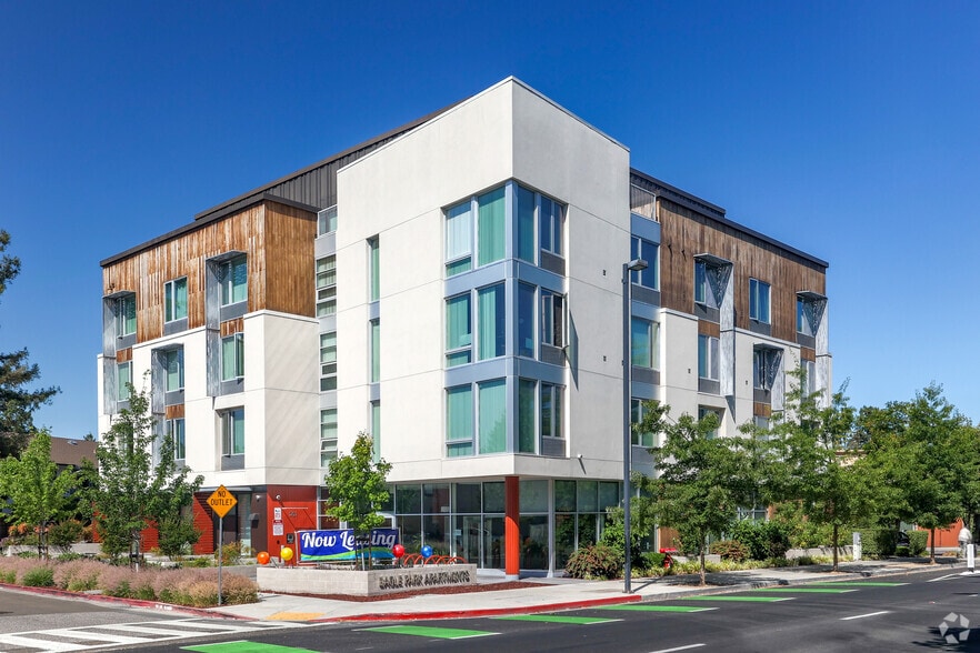 Building Photo - Eagle Park Apartments