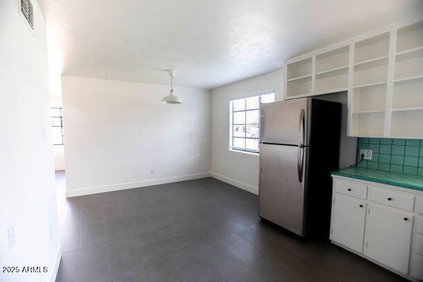 Building Photo - 37 E Linda Ln