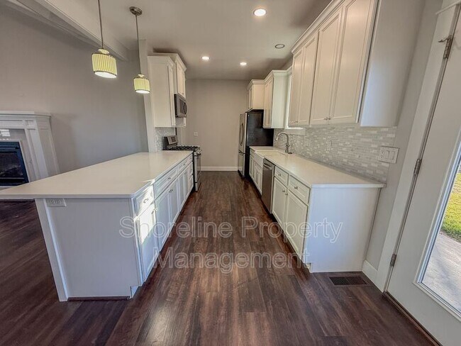 Building Photo - 18165 N Midland Blvd