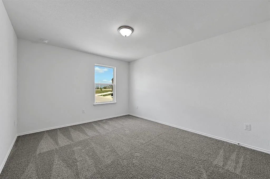 Building Photo - 7700 House Finch Dr