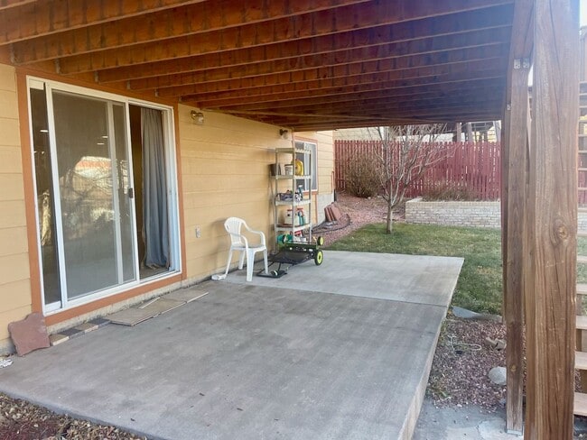 Building Photo - 1542 Chadderton Ct