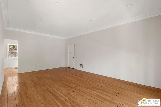 Building Photo - 1115 S Ogden Dr