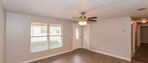 Building Photo - 1692 Mary Beth Dr