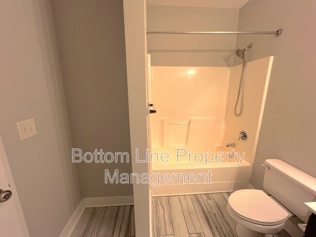 Building Photo - 841 Seigle Point Dr