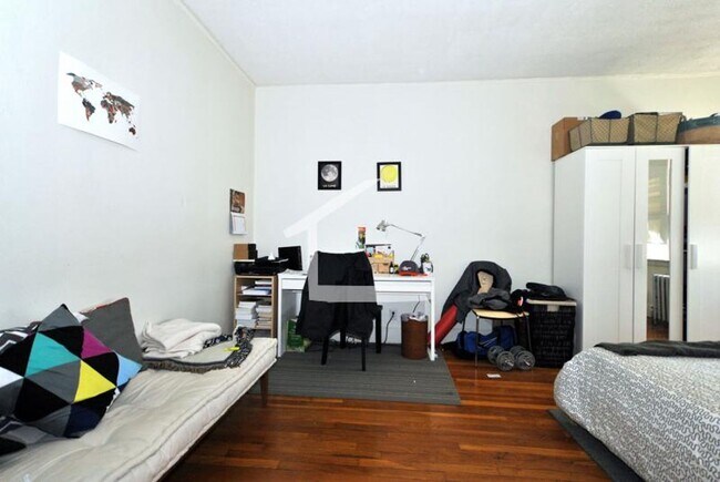 Primary Photo - Nice 1 bed 1 bath available Now