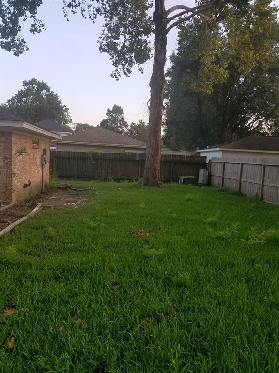 Building Photo - 230 Blue Castle Ln