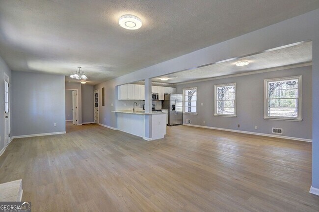 Building Photo - 469 Dogwood Dr NW