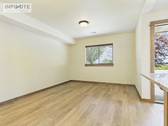 Building Photo - 2767 Fen Way