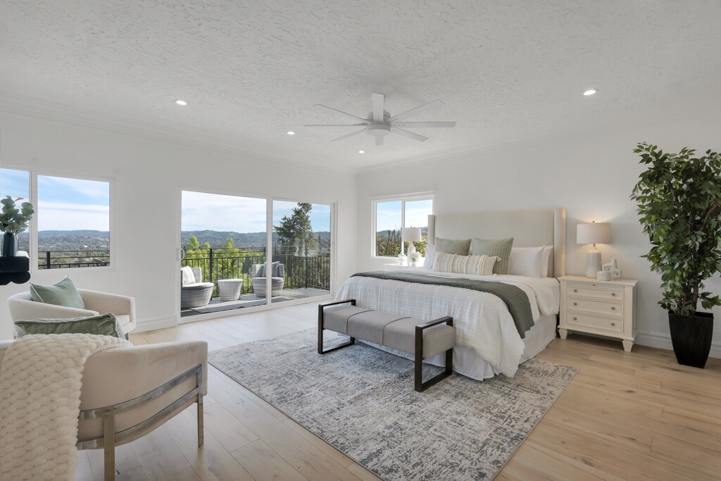 Building Photo - 5952 Woodland View Dr