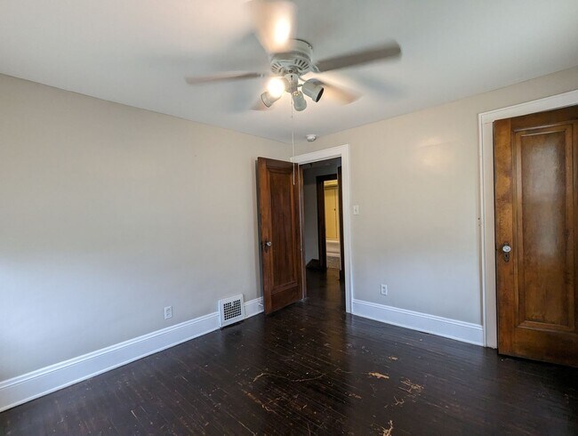 Building Photo - Large, spacious home for rent!