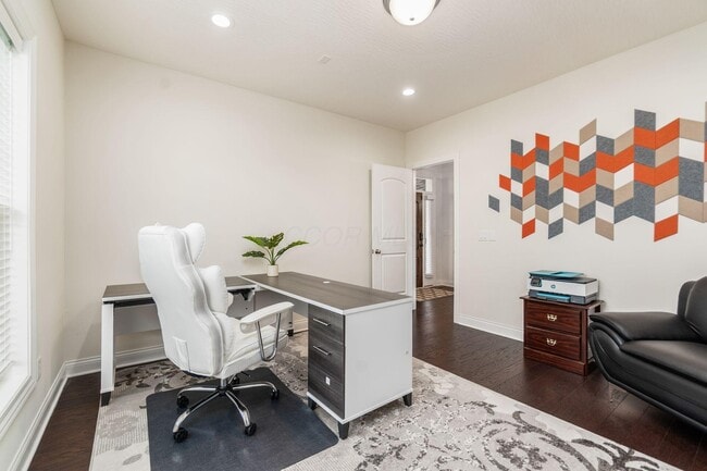 Building Photo - 5962 Laurel Ln