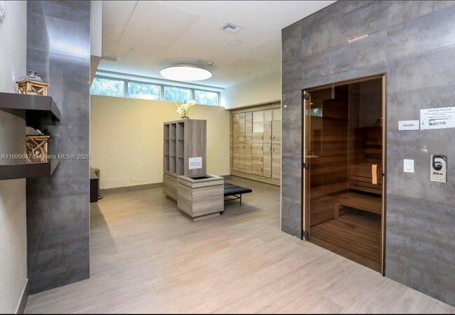 Building Photo - 17111 Biscayne Blvd