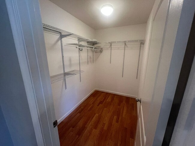 Building Photo - 880 San Mateo Ct