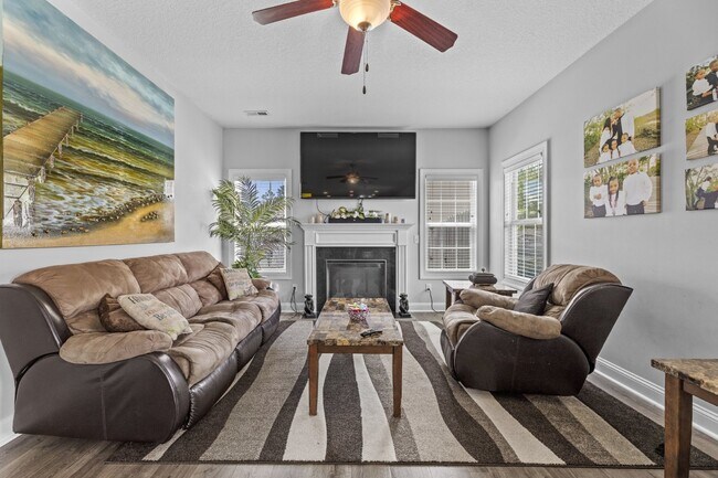 Building Photo - 326 Aquamarine Cir