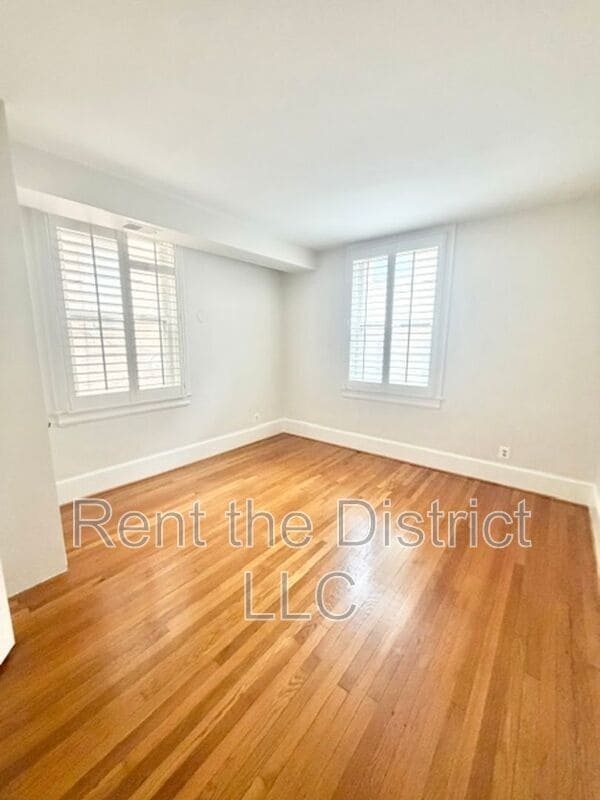Building Photo - 1511 22nd St NW