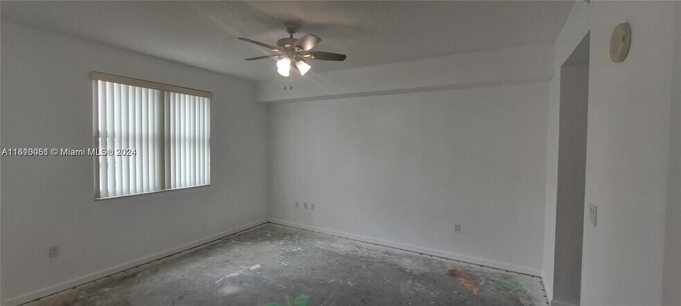 Building Photo - 7900 Harbor Island Dr