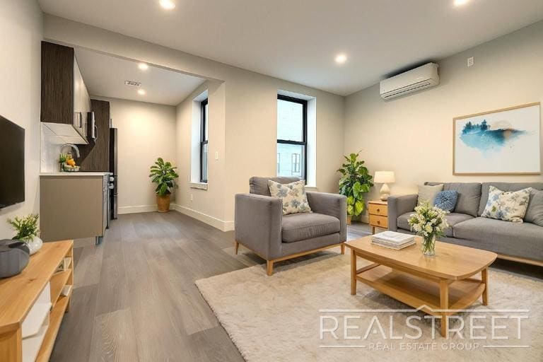 Building Photo - Stunning 1 Bed Near Prospect Park