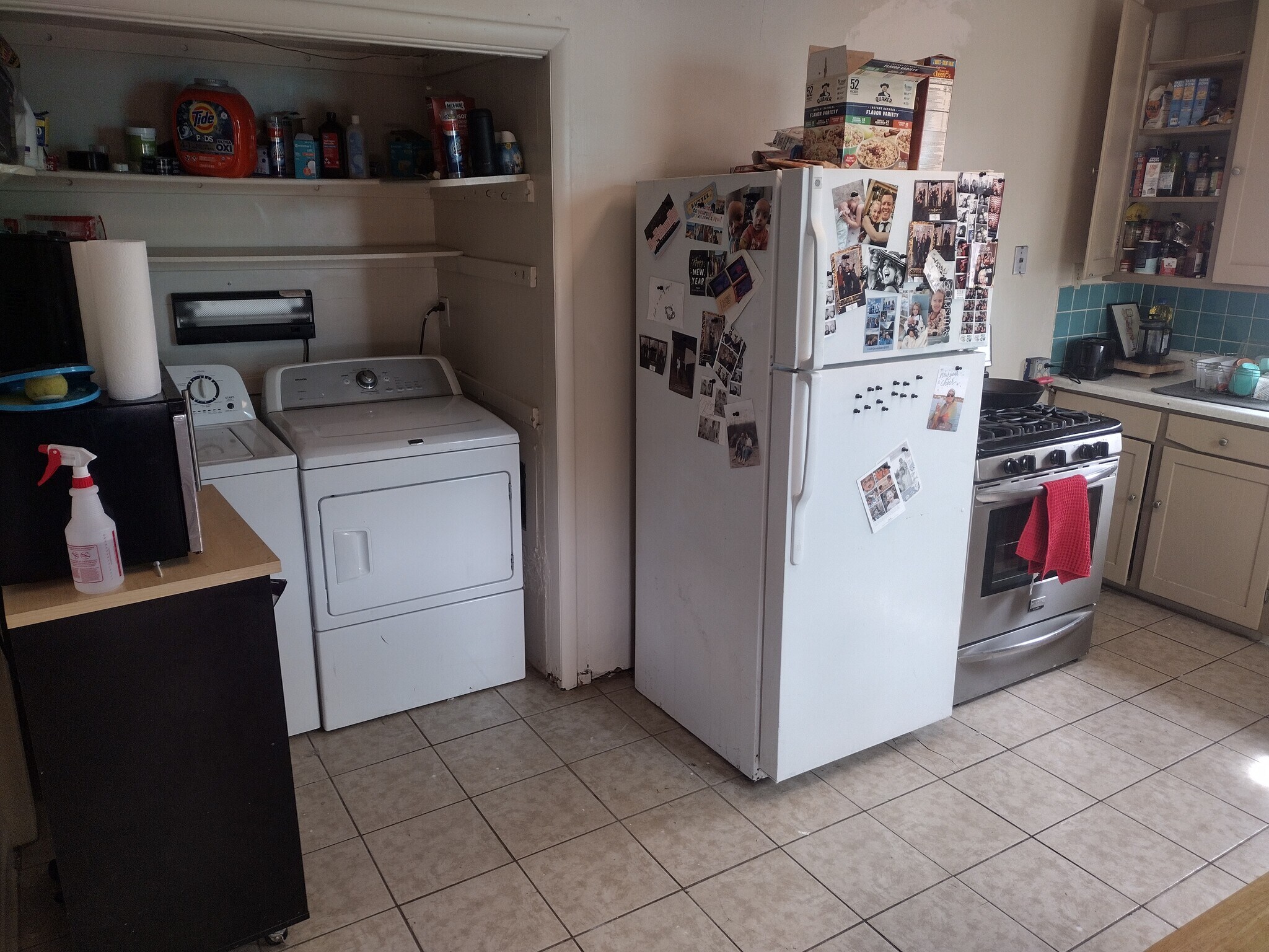 Building Photo - 1204 Coal Ave SE