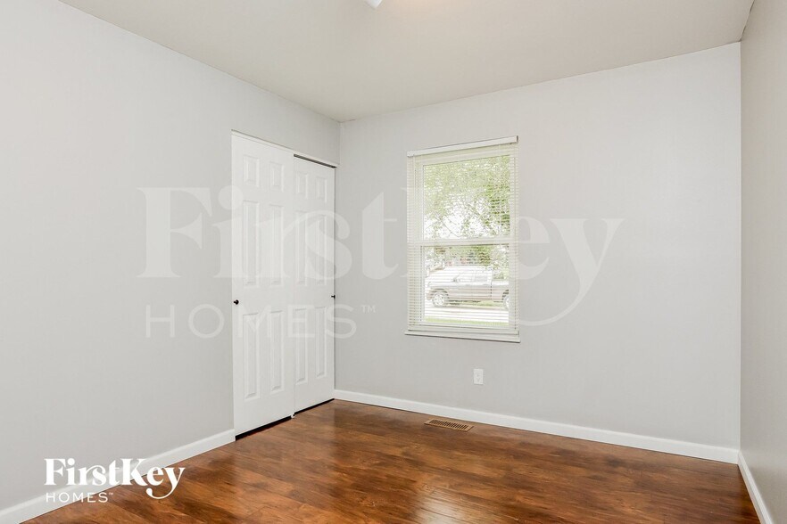 Building Photo - 706 Boca Chica Dr