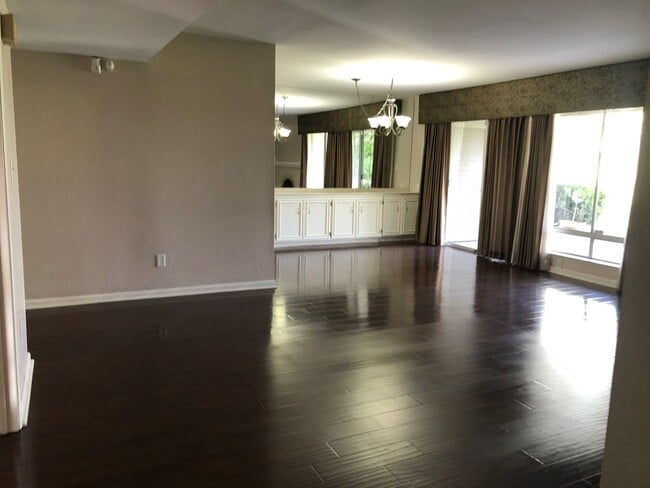 Building Photo - 12036 Caminito Campana