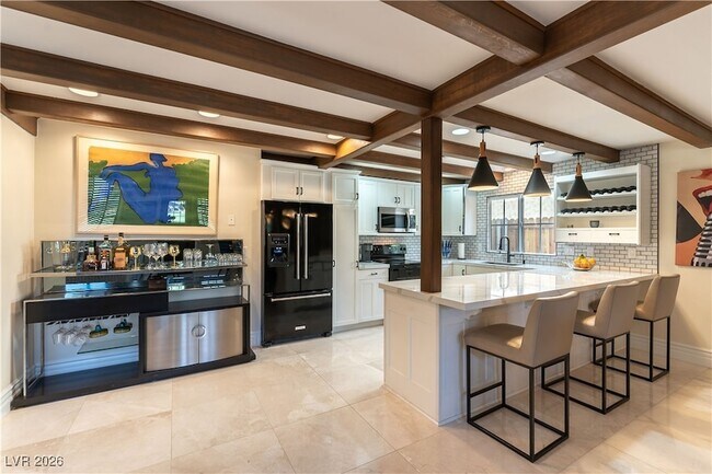 Building Photo - 2845 Queens Courtyard Dr