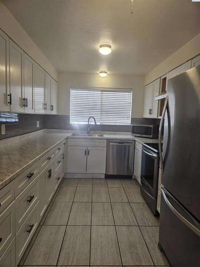 Primary Photo - Completely Remodeled Condo; Very Private & Quiet