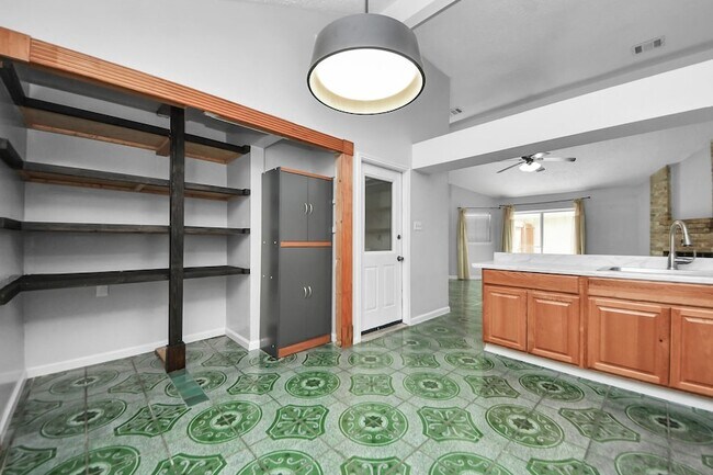 Building Photo - 9211 Autumn Harvest Dr