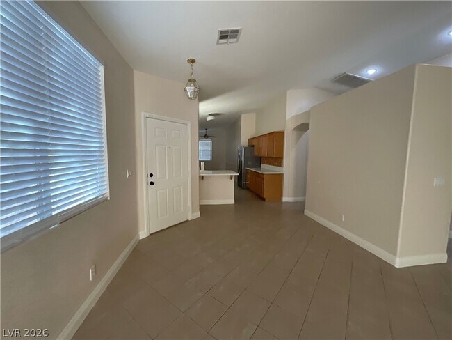 Building Photo - 93 Cree Ave