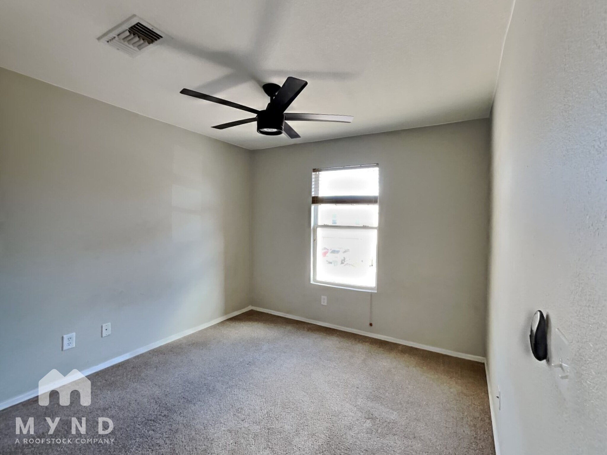 Building Photo - 5748 S Manta Ray Rd