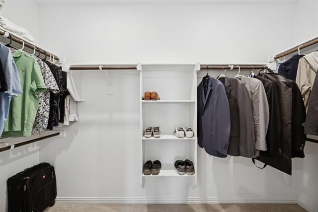 Building Photo - 10040 Thornapple Rd