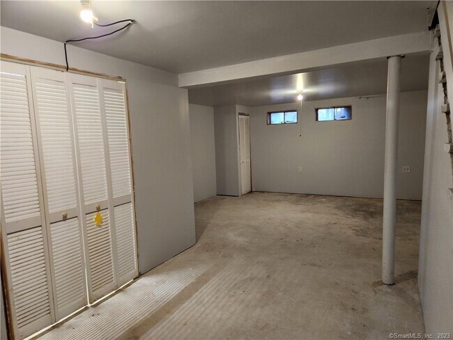 Building Photo - 1 Abbott Rd