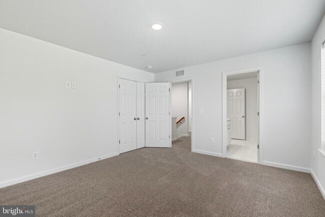 Building Photo - 1726 Willard Way