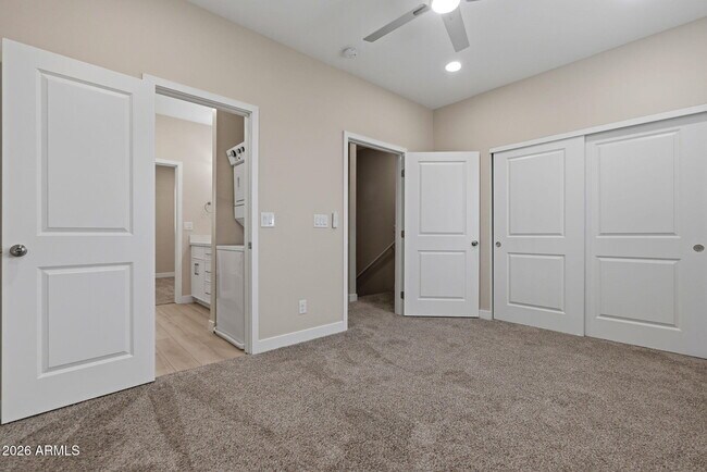 Building Photo - 1222 E Diamond St