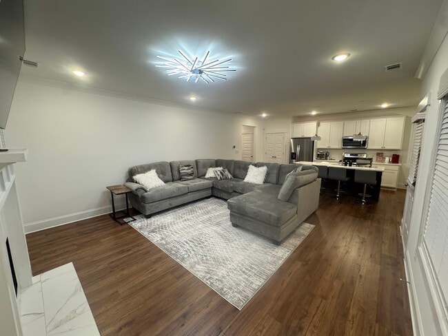 Building Photo - 190 Fritz Mar Ln