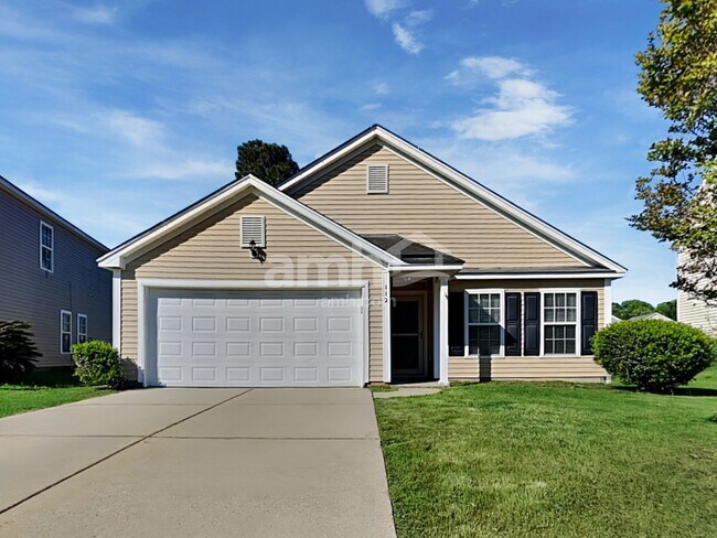 Primary Photo - 112 Larkspur Dr