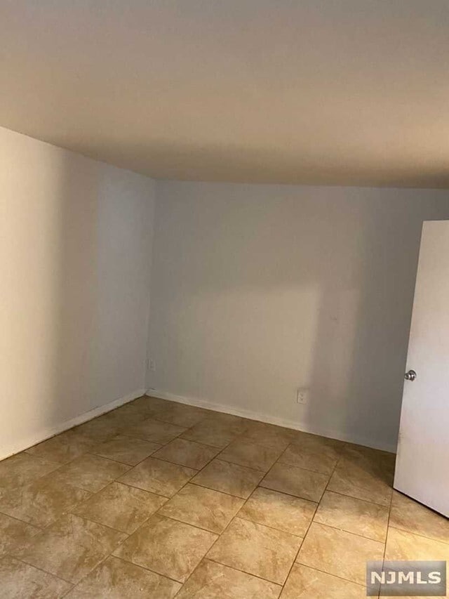 Building Photo - 60 Main St