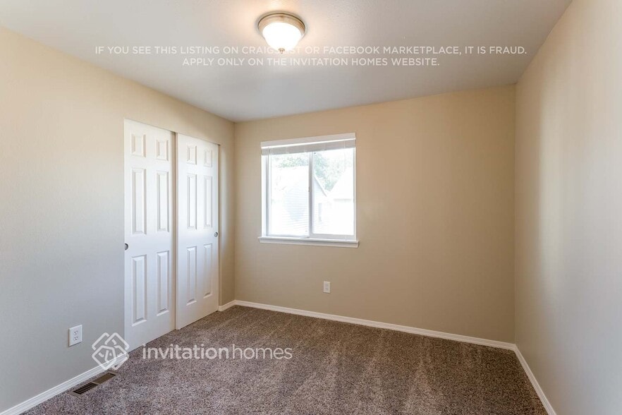 Building Photo - 510 Puget Pl S