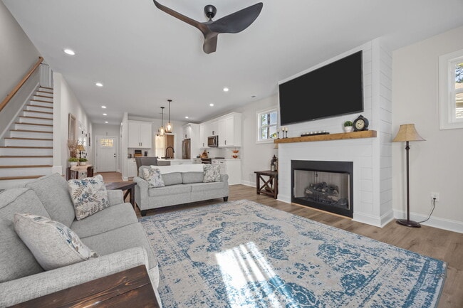 Building Photo - 346 Gun Club Dr