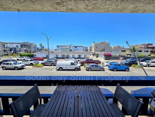 Building Photo - 320 Hermosa Ave