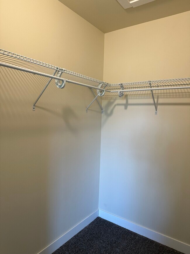 Building Photo - Valley View Estates C