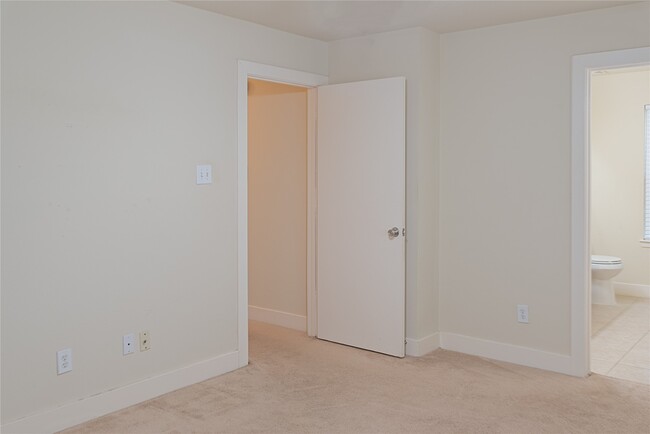 Building Photo - 20923 Patriot Park Ln