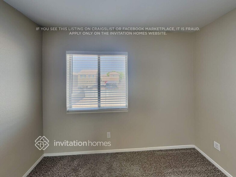 Building Photo - 5213 Los Pinos St