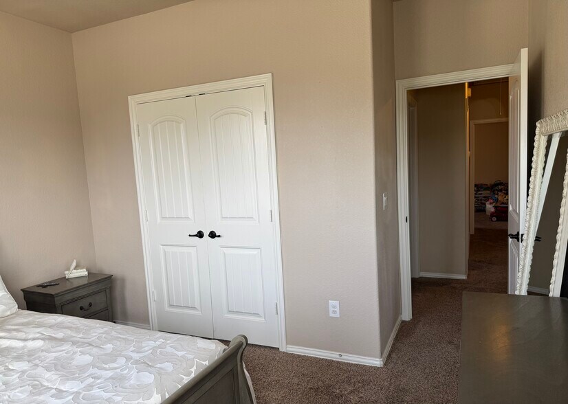 Building Photo - 6615 Colony Rd