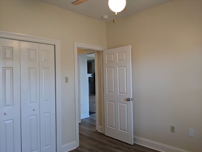 Building Photo - 3BD 2BA House for rent in Bluebonnet Subdi...