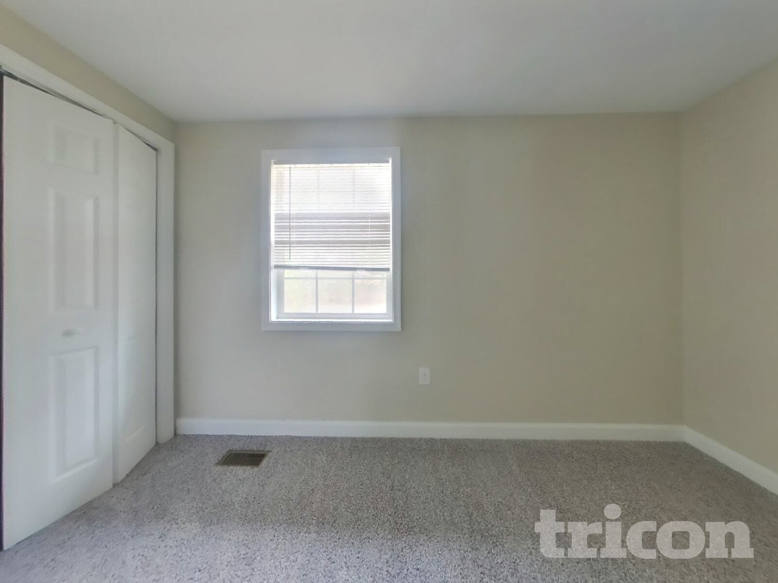 Building Photo - 13 Cardigan Ct