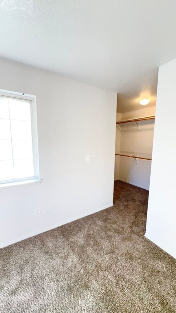 Building Photo - Affordable living at The Westside Apartments!
