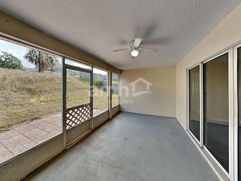 Building Photo - 315 Morningview Dr