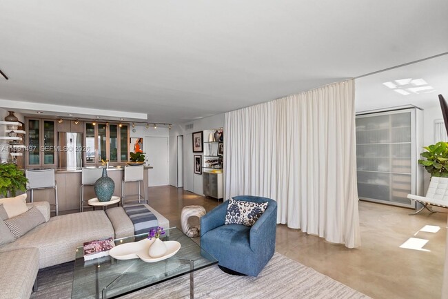 Building Photo - 5 Island Ave