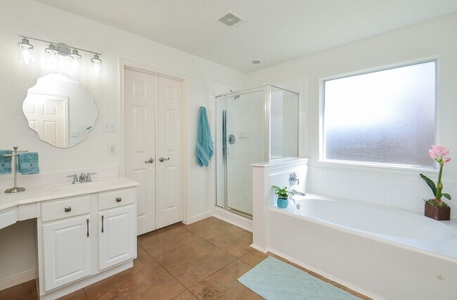 Building Photo - 17722 Meadow Crossing Ln